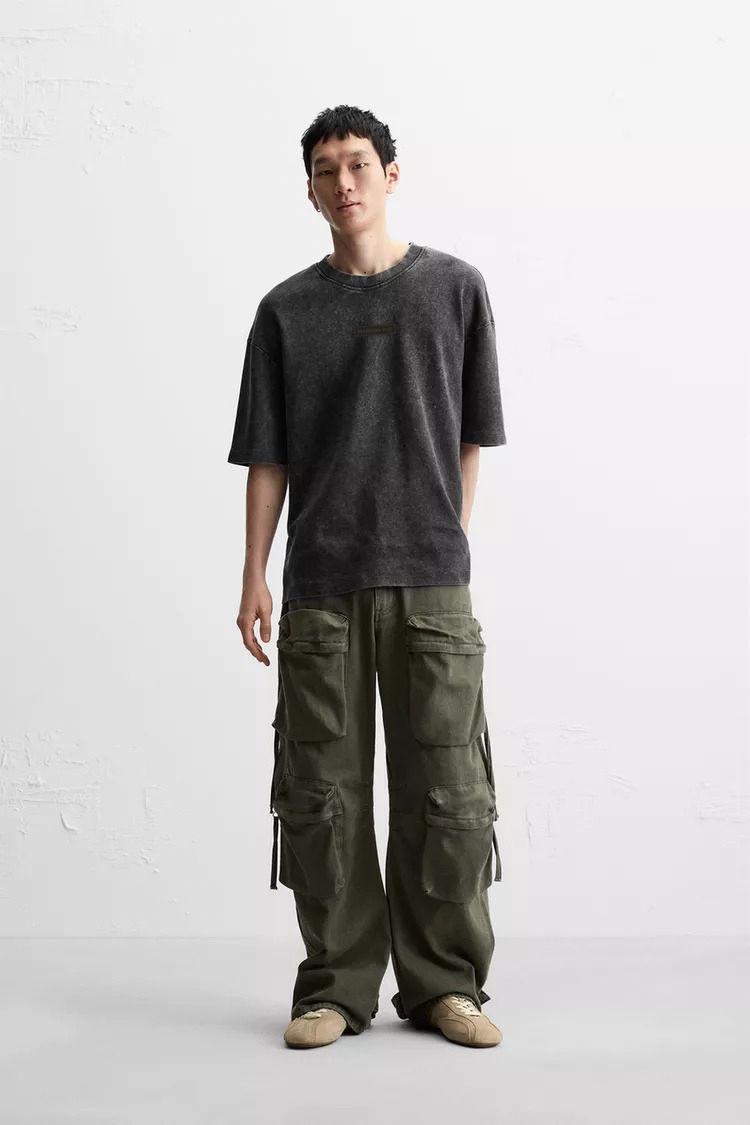 BLACK ACID WASHED T-SHIRT